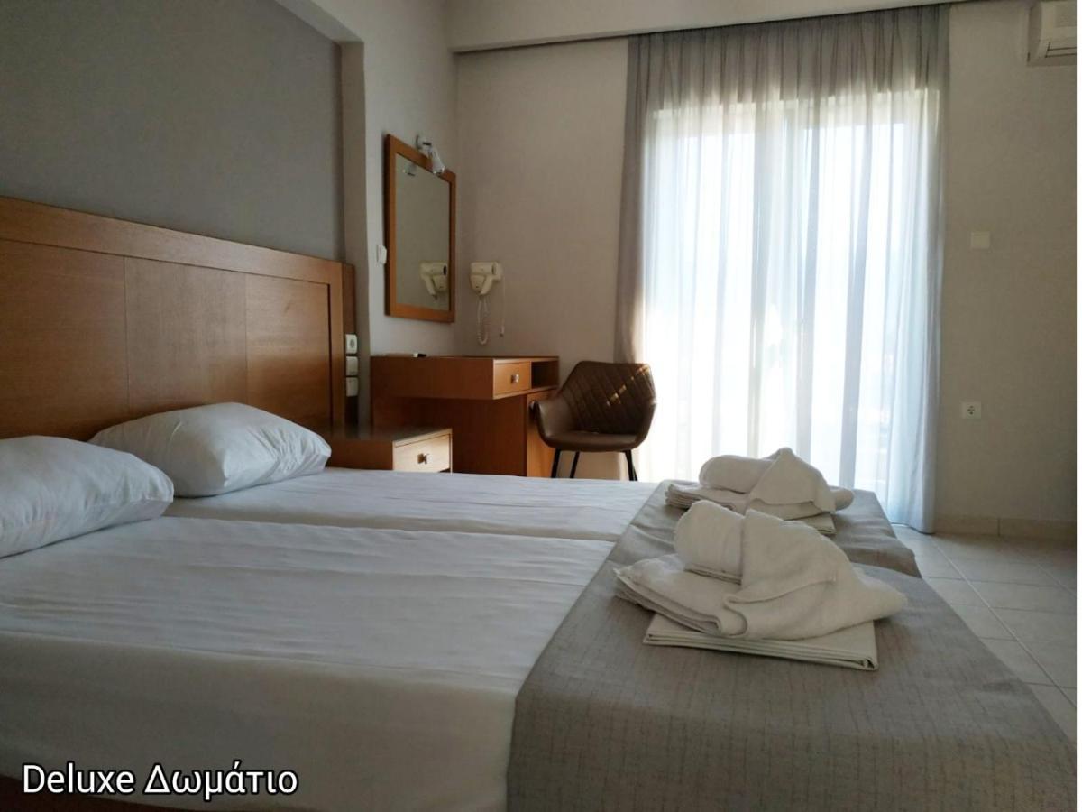 Evita'S Resort Poros Town Ngoại thất bức ảnh