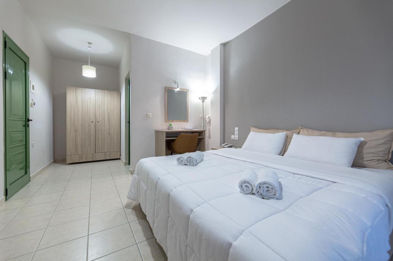 Evita'S Resort Poros Town Ngoại thất bức ảnh
