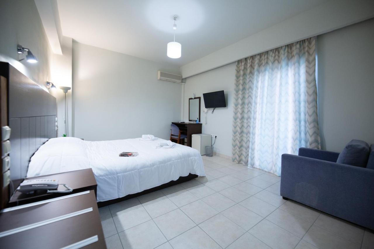Evita'S Resort Poros Town Ngoại thất bức ảnh