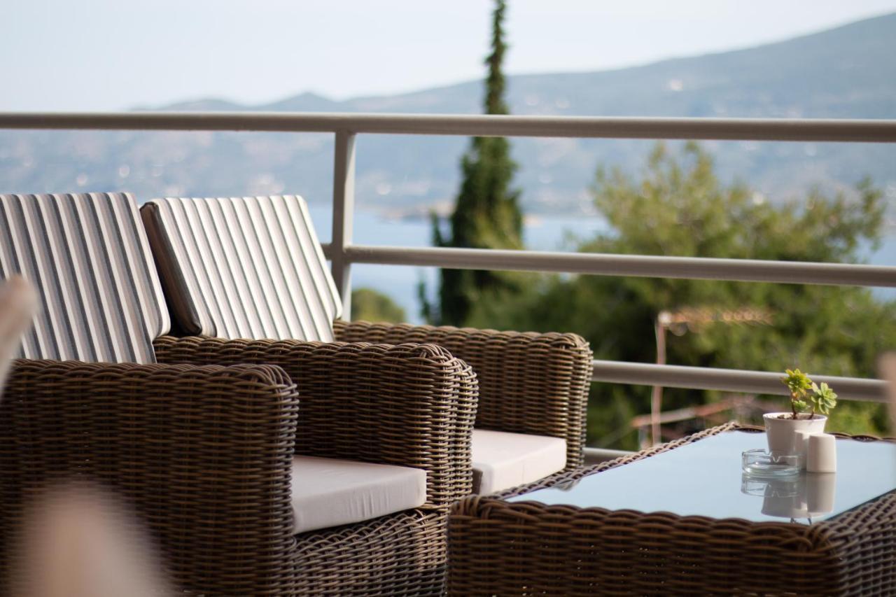 Evita'S Resort Poros Town Ngoại thất bức ảnh
