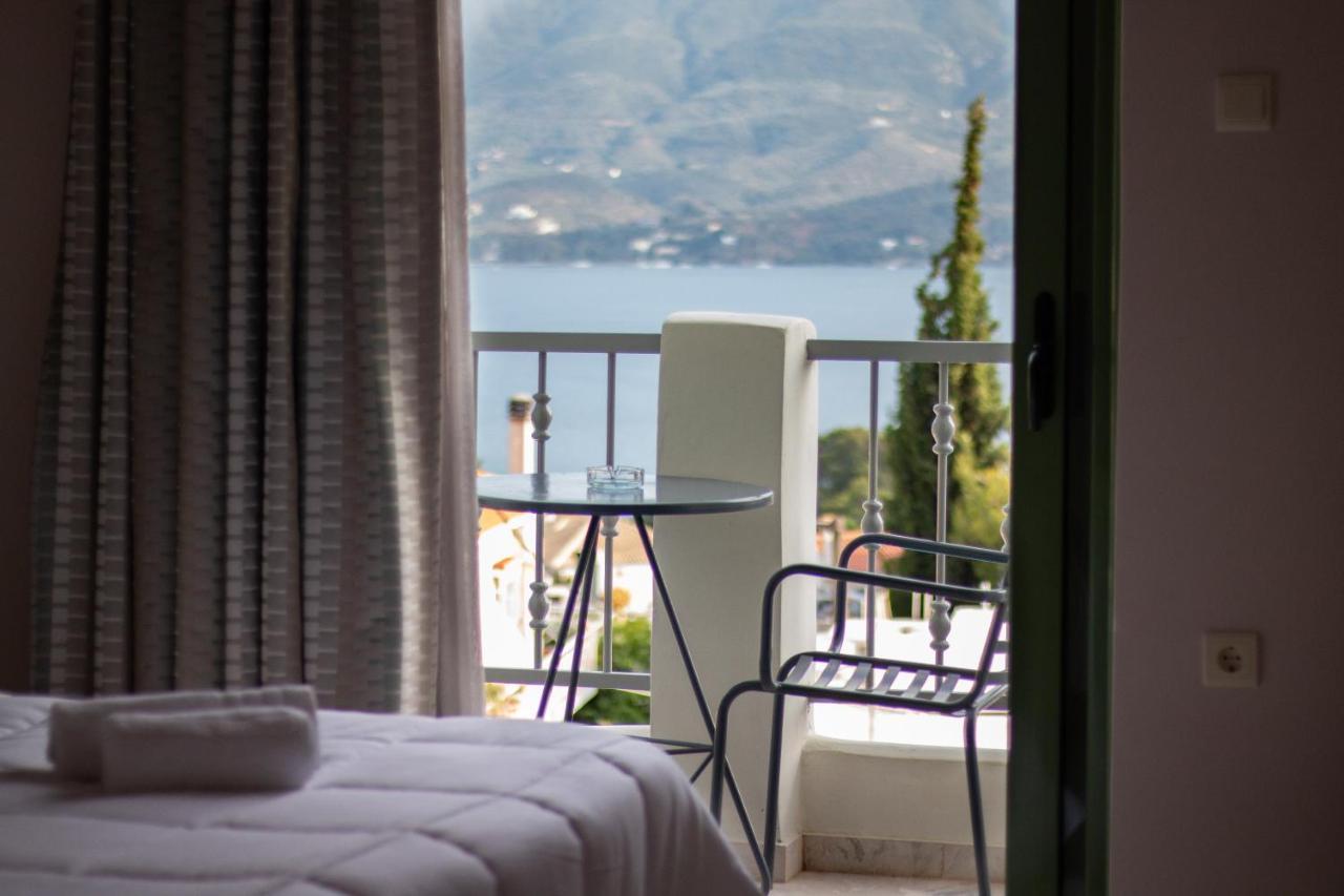 Evita'S Resort Poros Town Ngoại thất bức ảnh