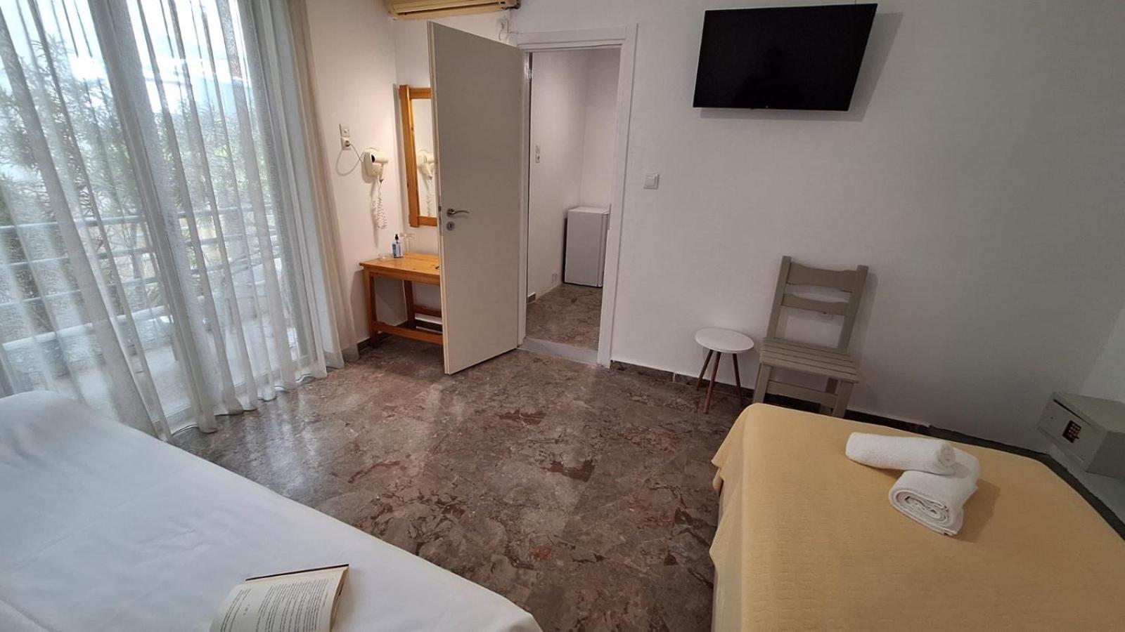 Evita'S Resort Poros Town Ngoại thất bức ảnh