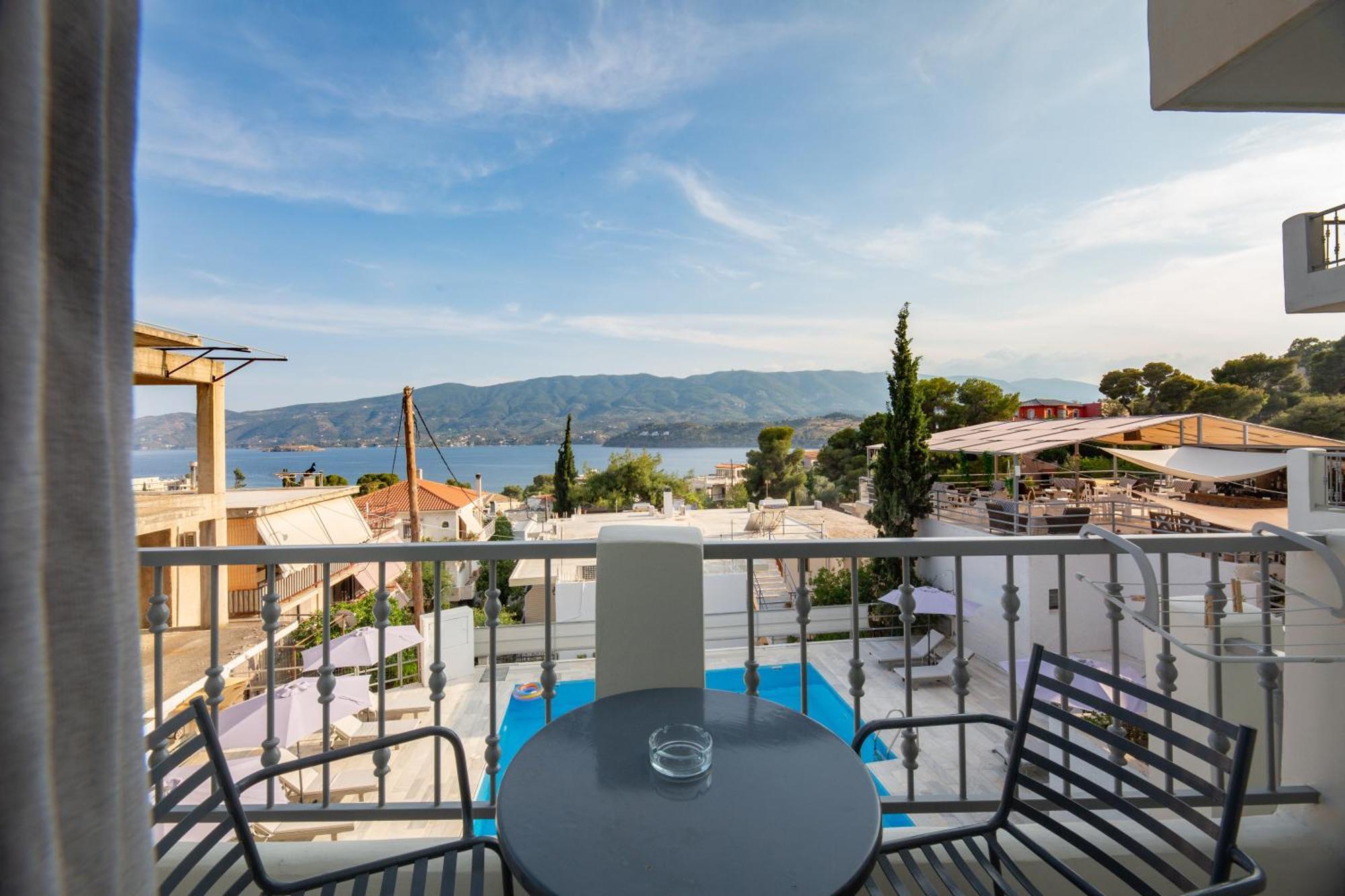 Evita'S Resort Poros Town Ngoại thất bức ảnh