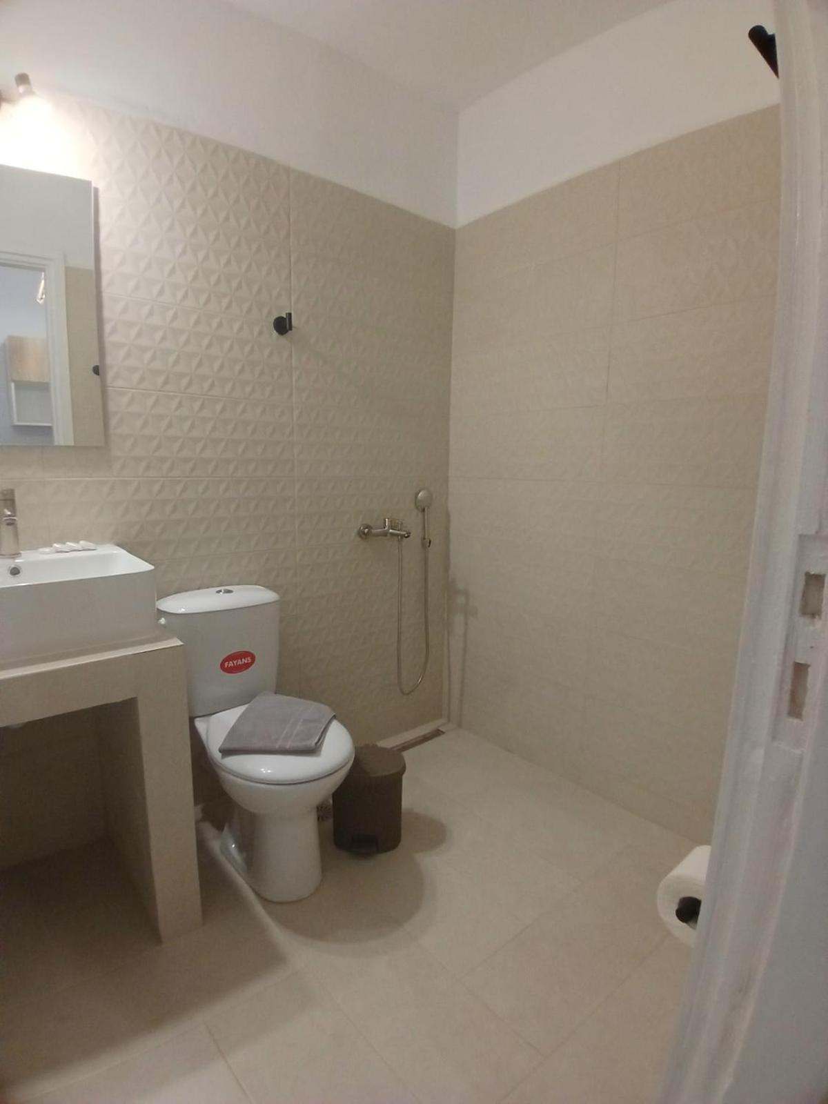 Evita'S Resort Poros Town Ngoại thất bức ảnh