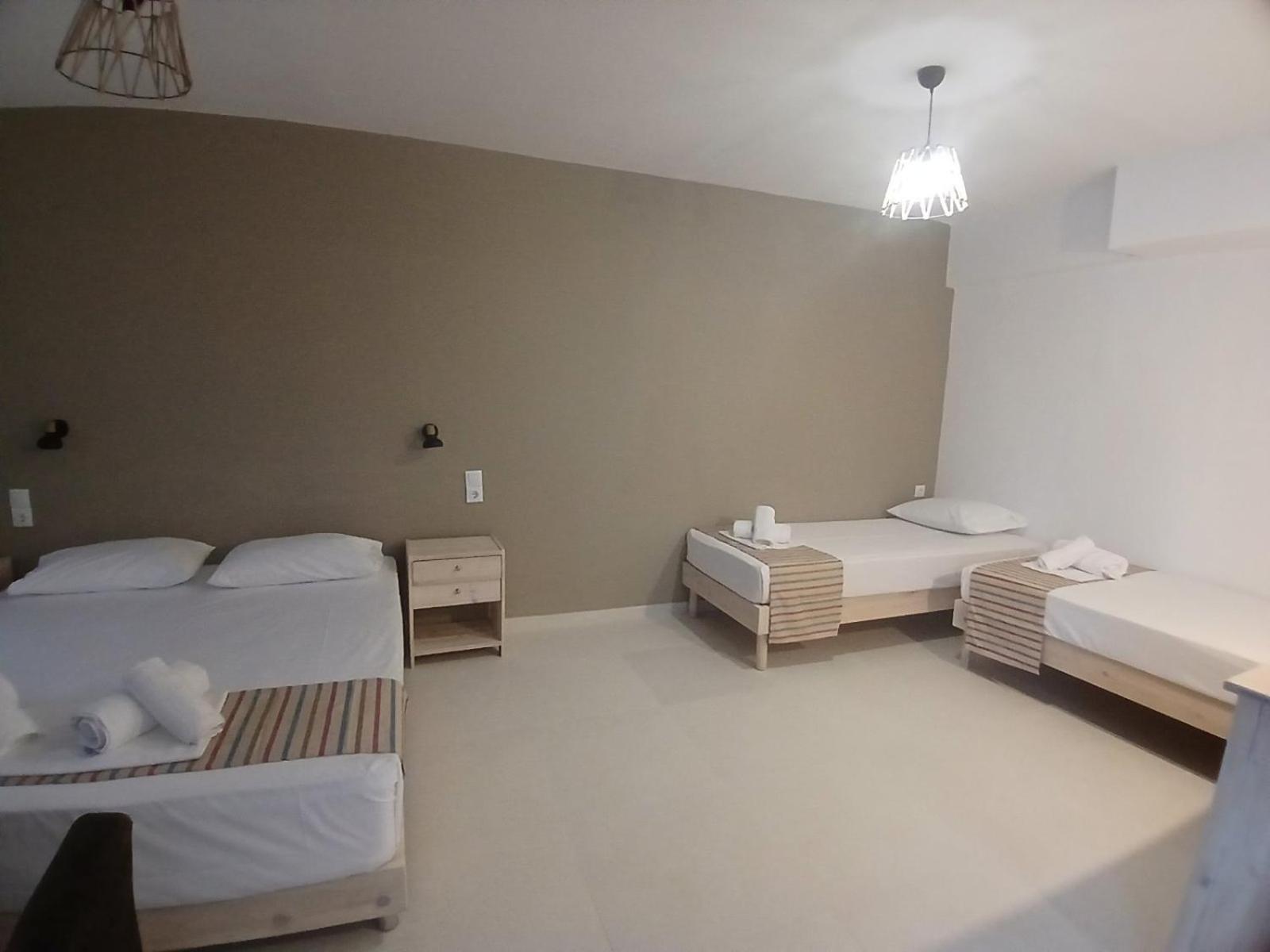 Evita'S Resort Poros Town Ngoại thất bức ảnh